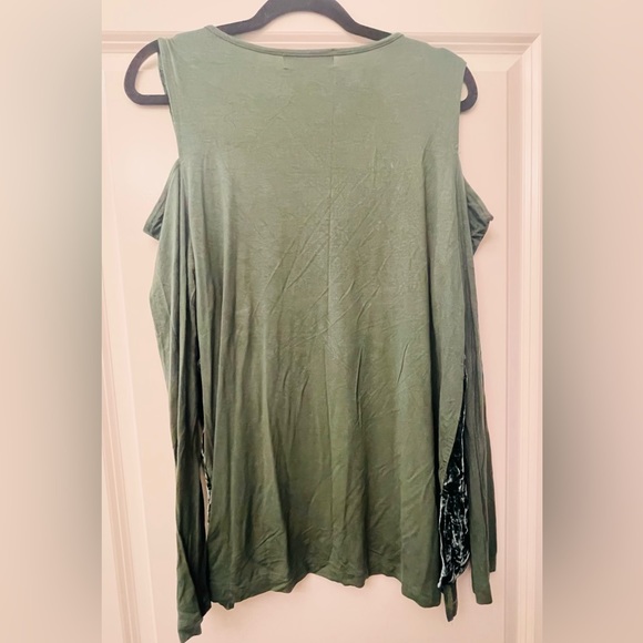 Cold Shoulder Velvet Top - Picture 3 of 5